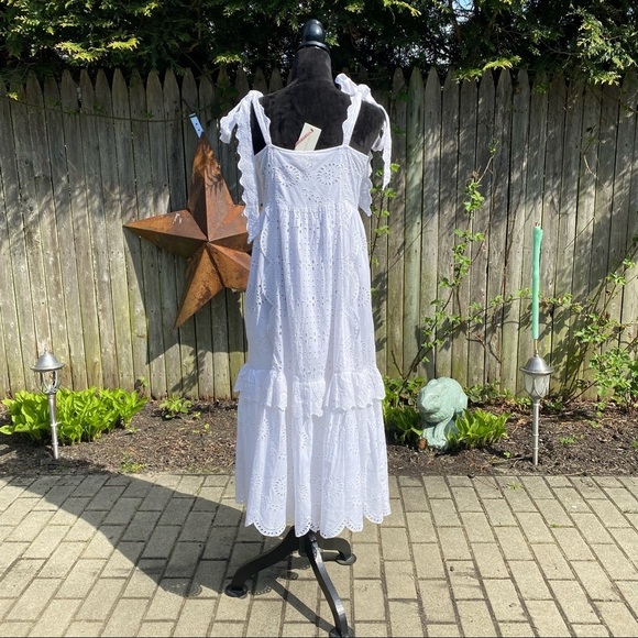 LoveShackFancy Antonella White Eyelet Dress NWT - Picture 12 of 16